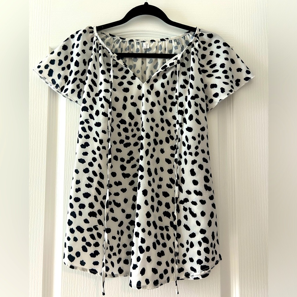 Flowy v neck top